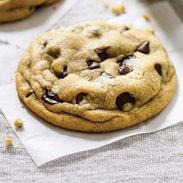 The best soft chocolate chip cookies pin.